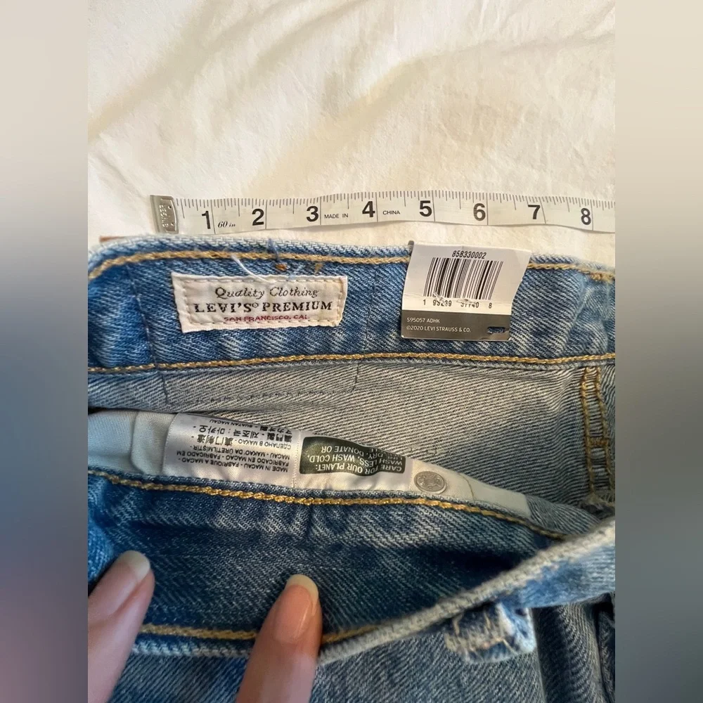 Levi’s Premium Mid Length 501 Jean Shorts - Picture 3 of 9